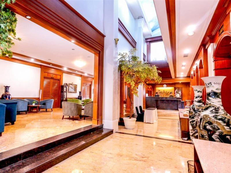 Sahira Butik Hotel Богор Экстерьер фото